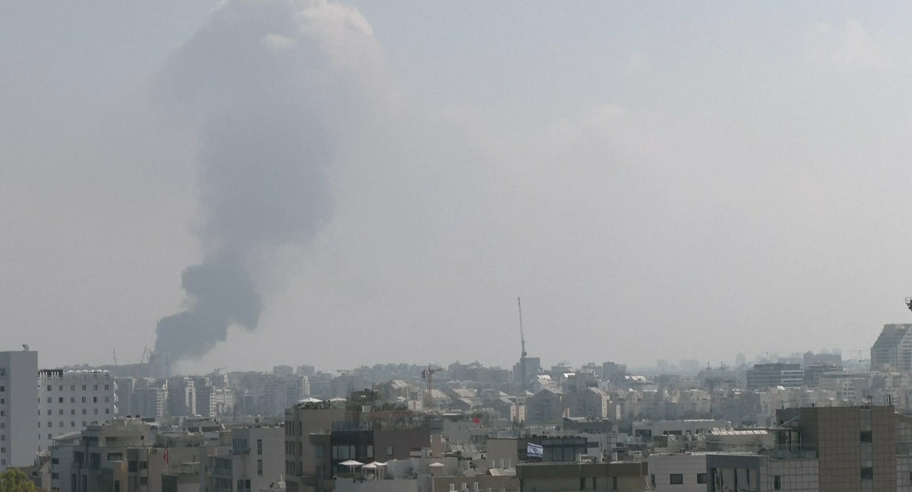 Irã dispara nova onda de mísseis contra Israel Irã dispara nova onda de mísseis contra Israel