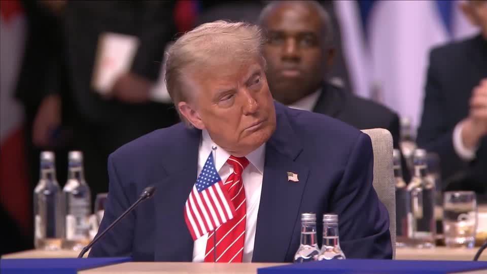 Trump compara bombardeio em Hiroshima com ataque no Irã Trump compara bombardeio em Hiroshima com ataque no Irã