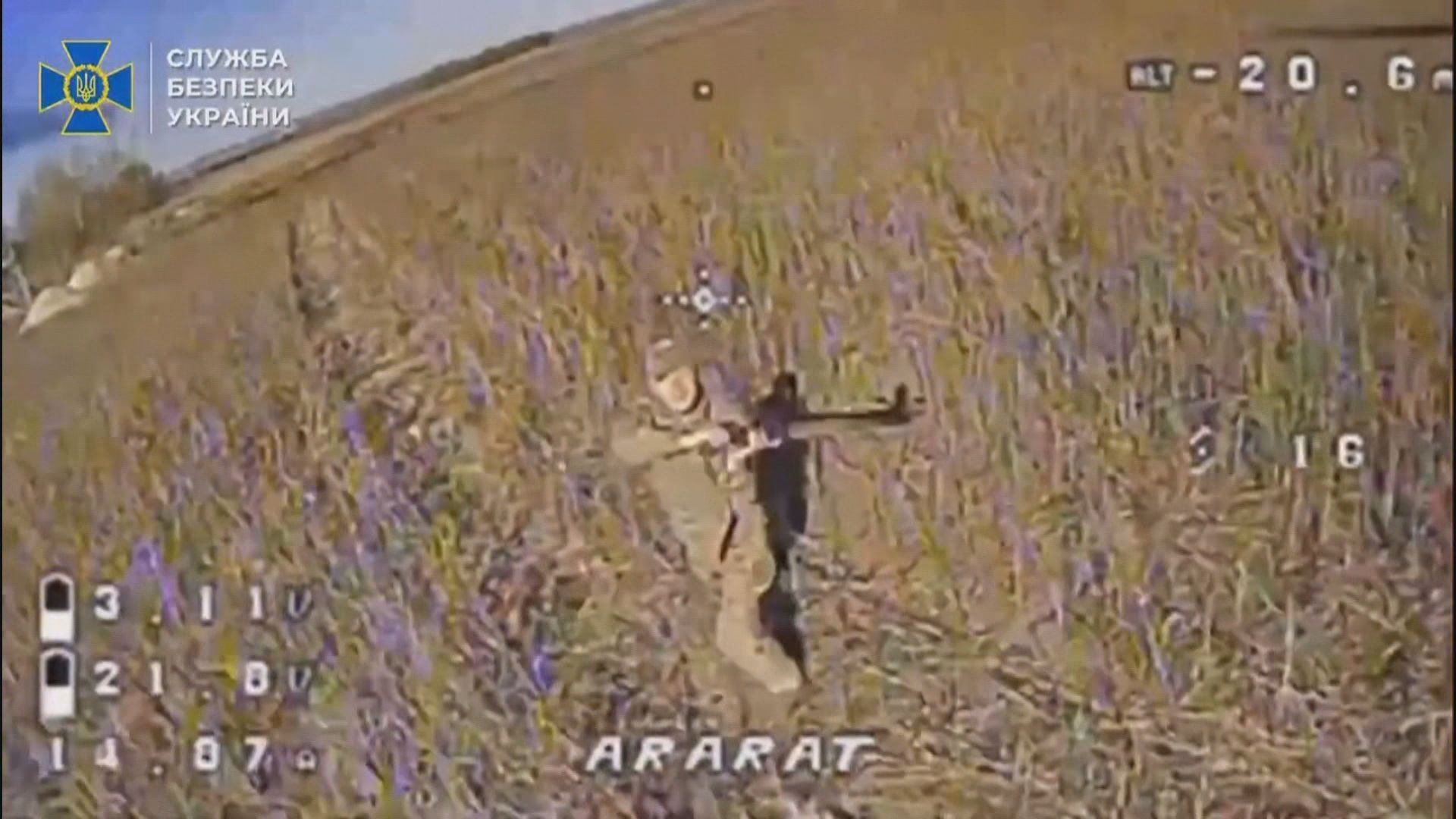 Ucrânia divulga vídeo de drones perseguindo e atacando soldados russos Ucrânia divulga vídeo de drones perseguindo e atacando soldados russos