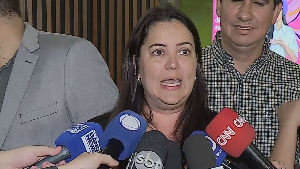 “Um alívio, era míssil para todo lado”, diz secretária que estava em Israel “Um alívio, era míssil para todo lado”, diz secretária que estava em Israel