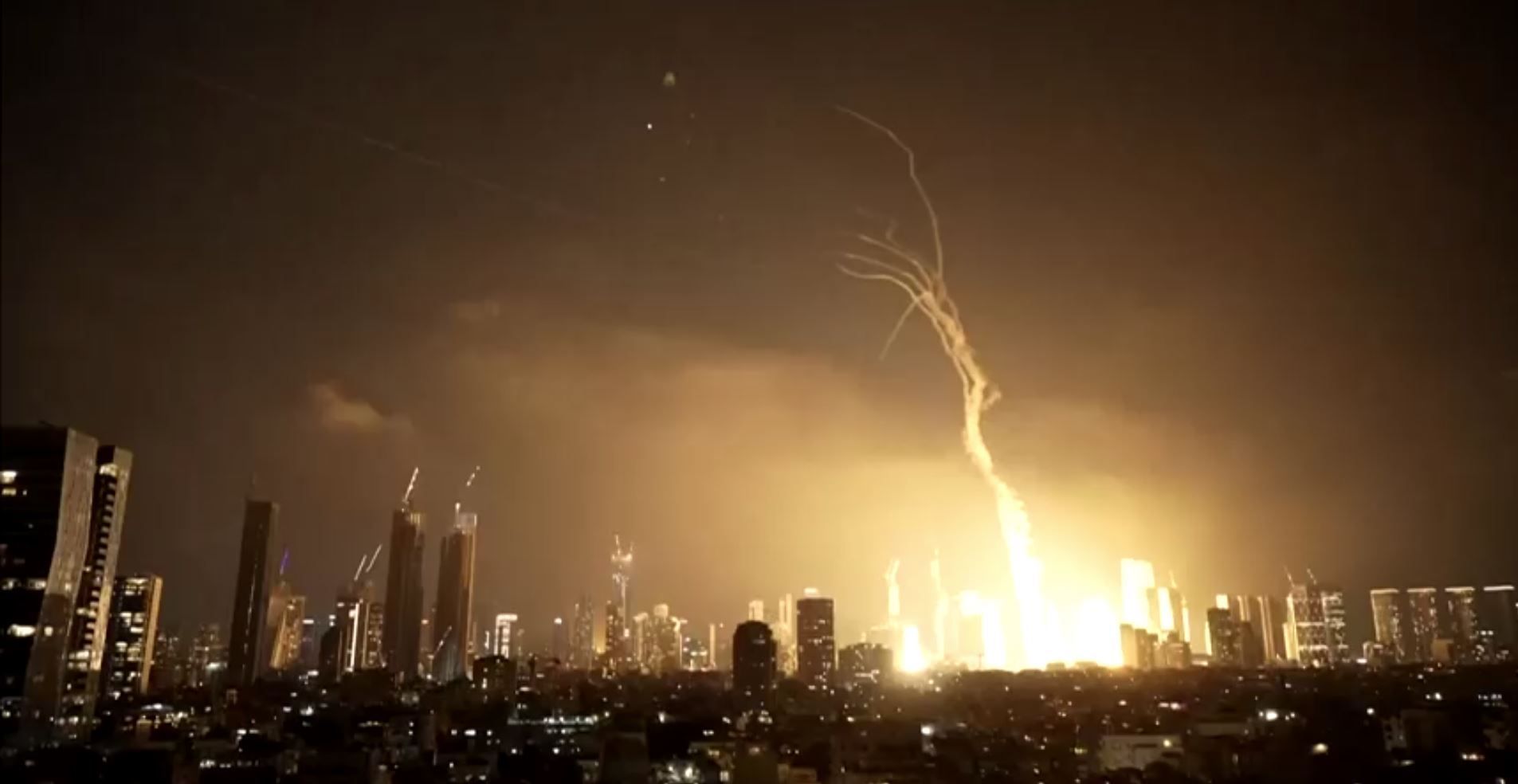 Israel e Irã entram na segunda semana de conflito com ataques aéreos Israel e Irã entram na segunda semana de conflito com ataques aéreos