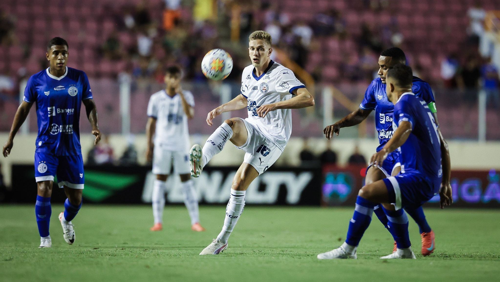 Copa do Nordeste: Bahia perde para o Confiança com sub-20, mas segue líder Copa do Nordeste: Bahia perde para o Confiança com sub-20, mas segue líder