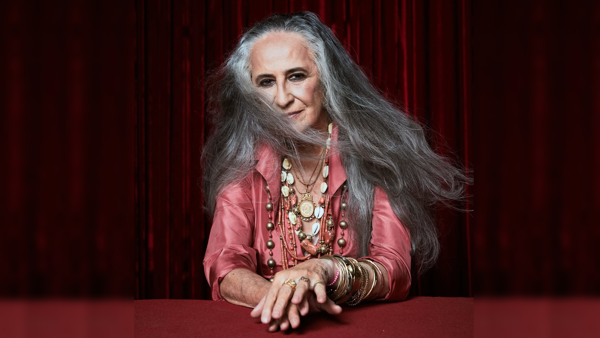 Maria Bethânia anuncia turnê celebrativa aos 60 anos de carreira; confira Maria Bethânia anuncia turnê celebrativa aos 60 anos de carreira; confira