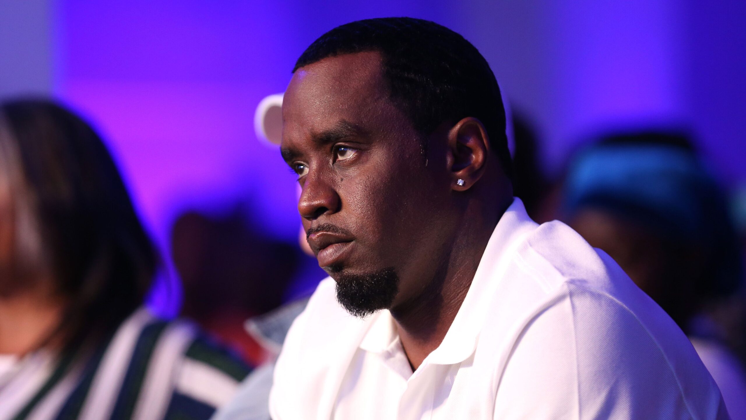 Caso Diddy: testemunha diz que rapper a impedia de usar camisinha Caso Diddy: testemunha diz que rapper a impedia de usar camisinha