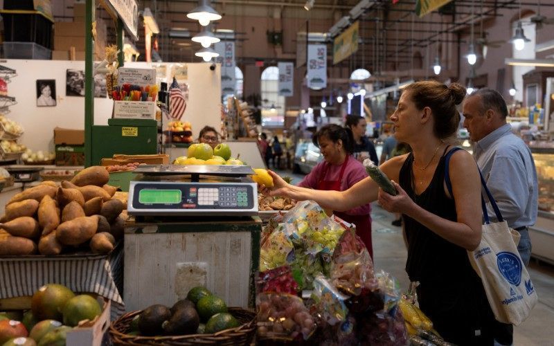 Vendas no varejo dos EUA registram queda acentuada em maio Vendas no varejo dos EUA registram queda acentuada em maio