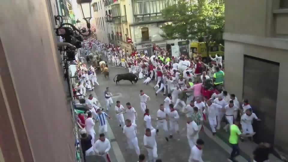 Último dia de famosa corrida de touros deixa oito feridos na Espanha Último dia de famosa corrida de touros deixa oito feridos na Espanha