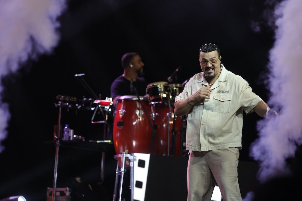 Belo estreia novo visual em show no Rio de Janeiro; veja fotos