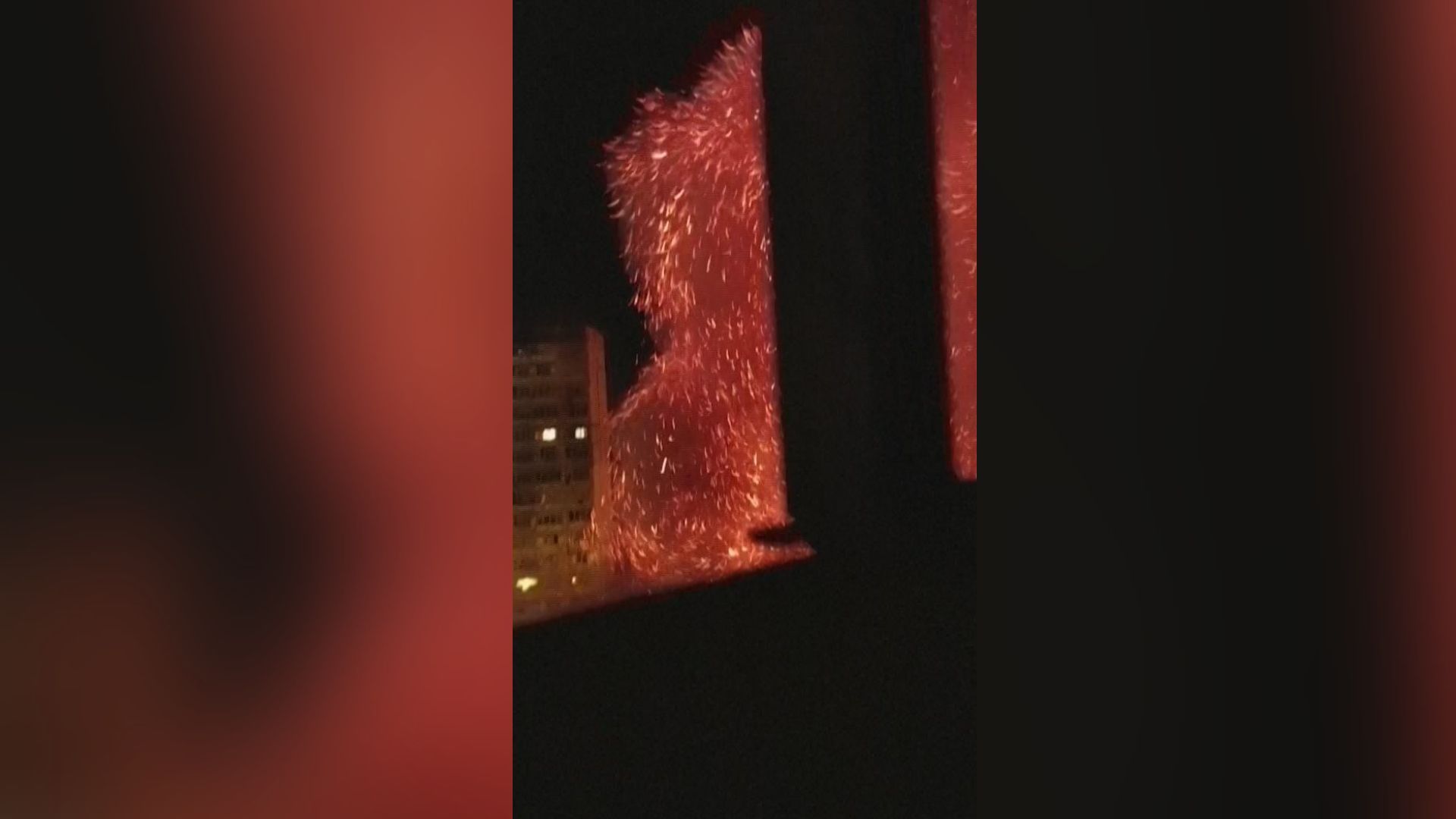Vídeo: Morador flagra explosão em prédio após ataque da Rússia contra Kiev Vídeo: Morador flagra explosão em prédio após ataque da Rússia contra Kiev
