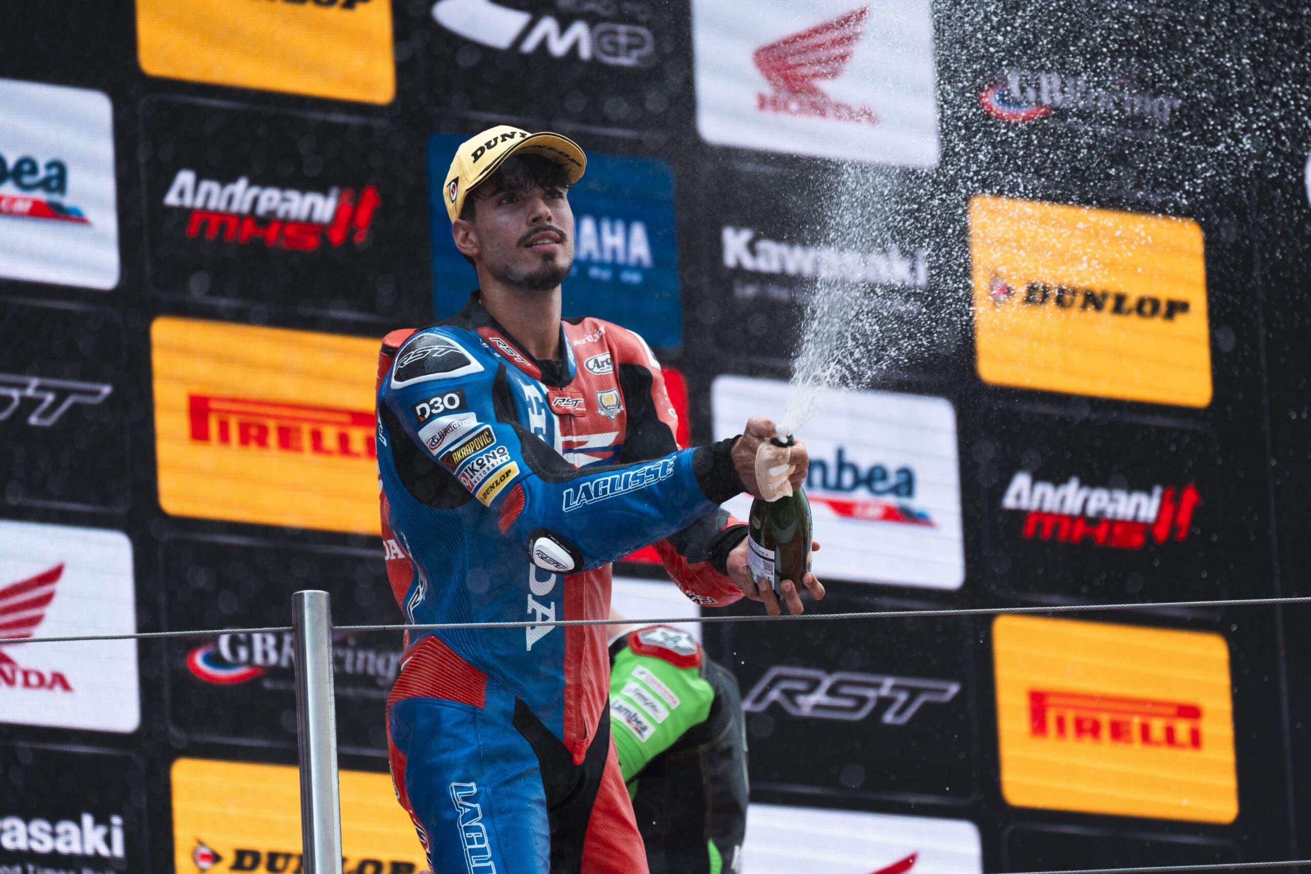 Borja Gomez, motociclista de 20 anos, morre após acidente na França Borja Gomez, motociclista de 20 anos, morre após acidente na França