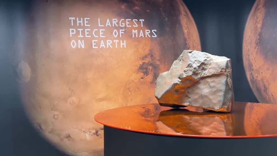 Meteorito de Marte é vendido em leilão por US$ 5,3 milhões