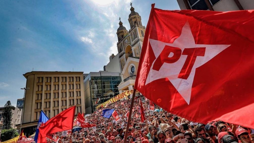 Eleições do PT terminam com indefinição por conta de impasse em MG Eleições do PT terminam com indefinição por conta de impasse em MG