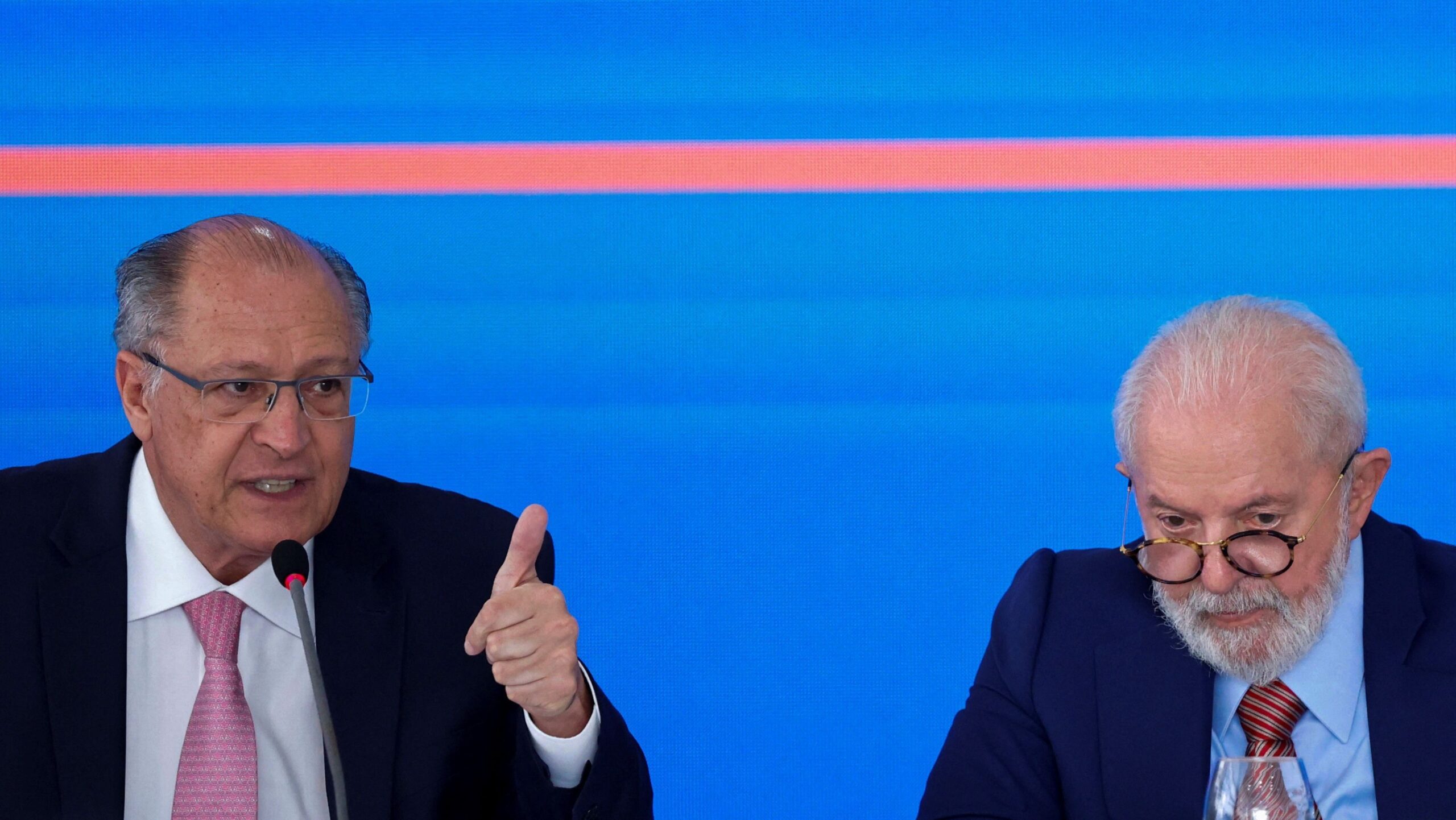 Brasil x EUA: Especialistas mantêm ceticismo a 2 semanas do prazo de Trump Brasil x EUA: Especialistas mantêm ceticismo a 2 semanas do prazo de Trump