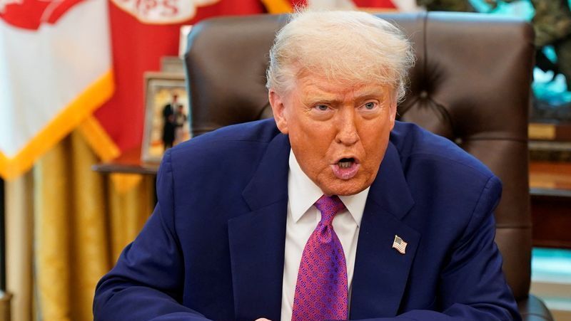 Trump promete tarifa de 10% para quem se alinhar às políticas dos Brics Trump promete tarifa de 10% para quem se alinhar às políticas dos Brics