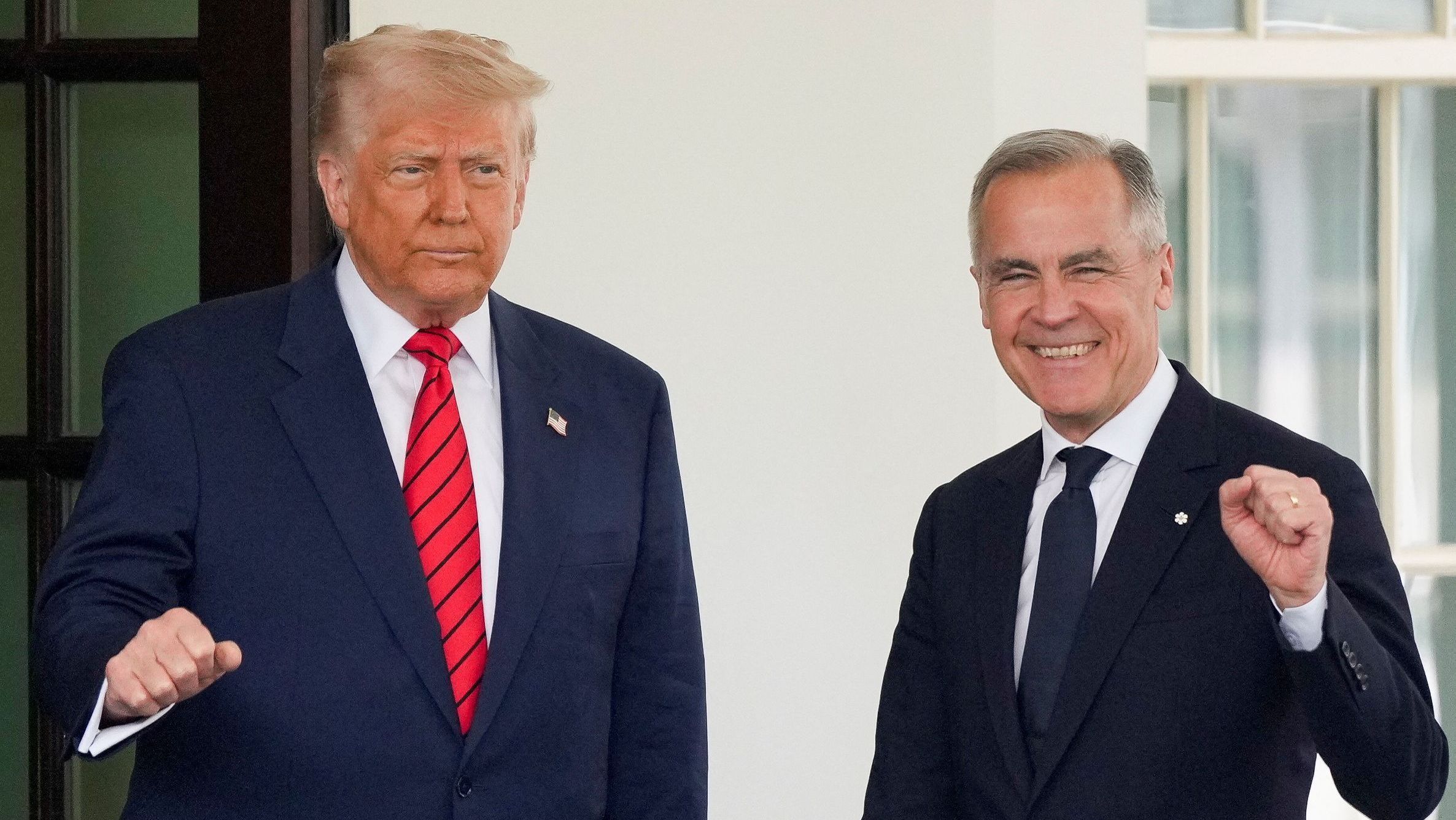 Premiê do Canadá e Trump têm conversa ‘produtiva’ sobre política comercial Premiê do Canadá e Trump têm conversa ‘produtiva’ sobre política comercial