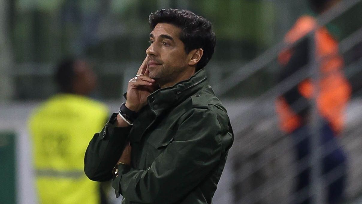 Abel abre o jogo sobre renovação com Palmeiras após protestos