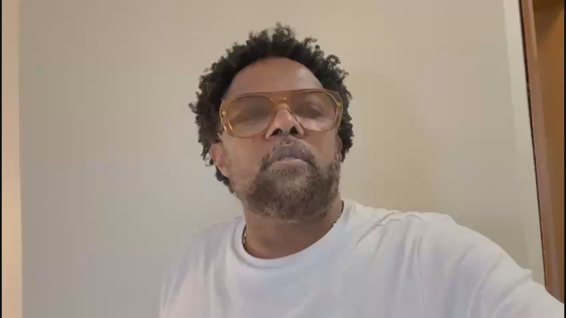 Xande de Pilares homenageia Arlindo Cruz: “Meu poeta, meu professor” Xande de Pilares homenageia Arlindo Cruz: “Meu poeta, meu professor”