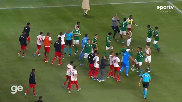Final do Brasileirão Sub-20 termina em confusão; veja Final do Brasileirão Sub-20 termina em confusão; veja