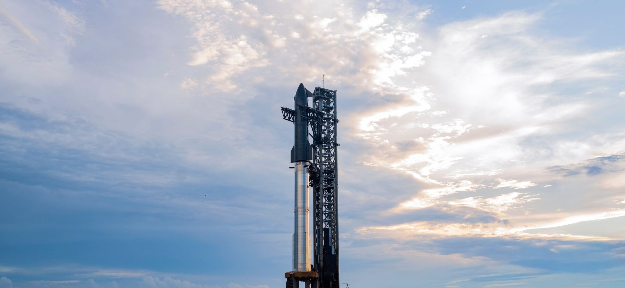 Starship decola para 10º voo de teste nesta segunda (25); assista
