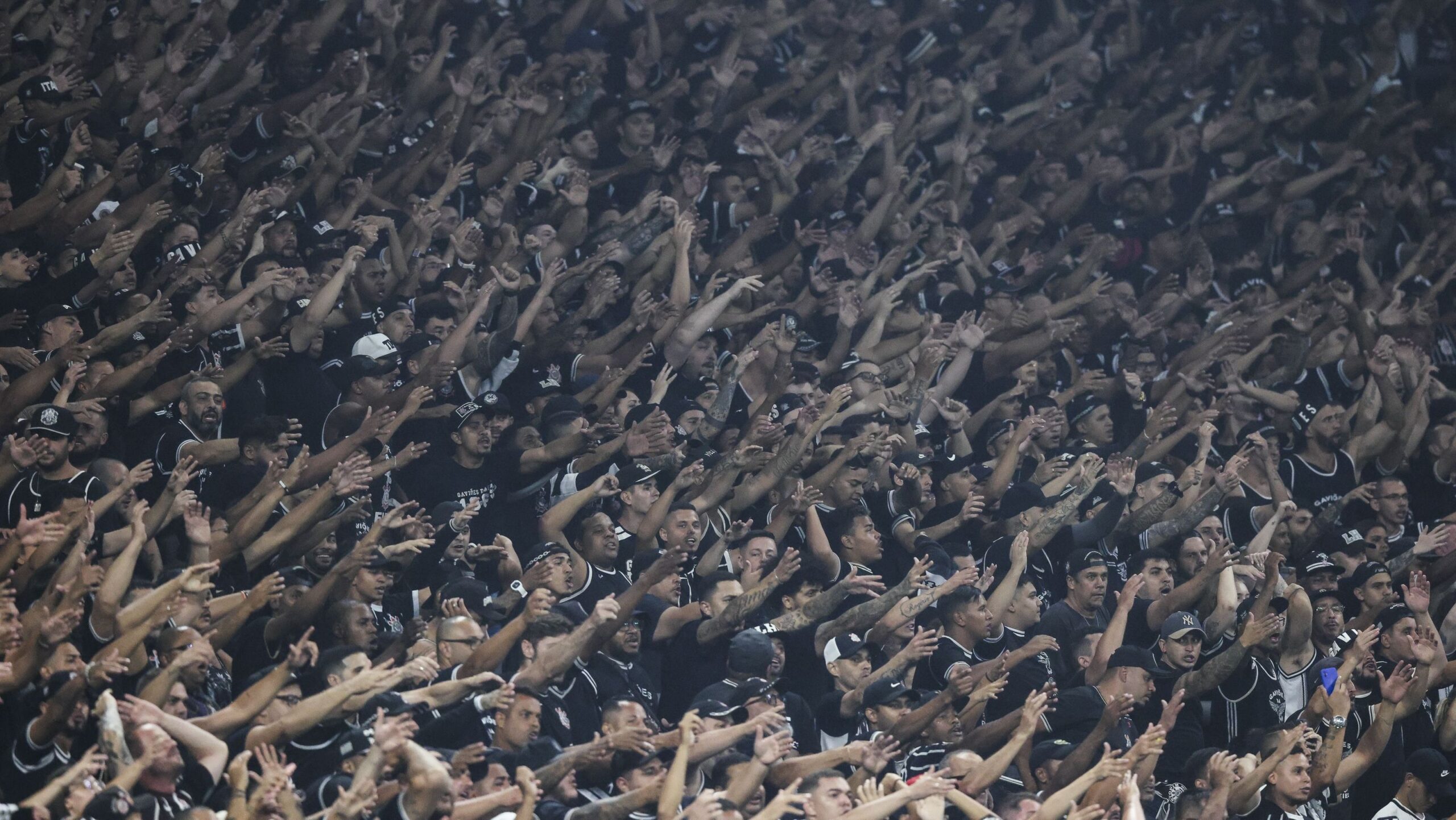 Corinthians: Gaviões convoca torcida para comparecer em eleição Corinthians: Gaviões convoca torcida para comparecer em eleição