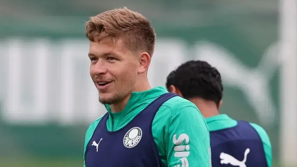 Palmeiras x LDU: Fuchs não está suspenso da semi da Libertadores; entenda Palmeiras x LDU: Fuchs não está suspenso da semi da Libertadores; entenda