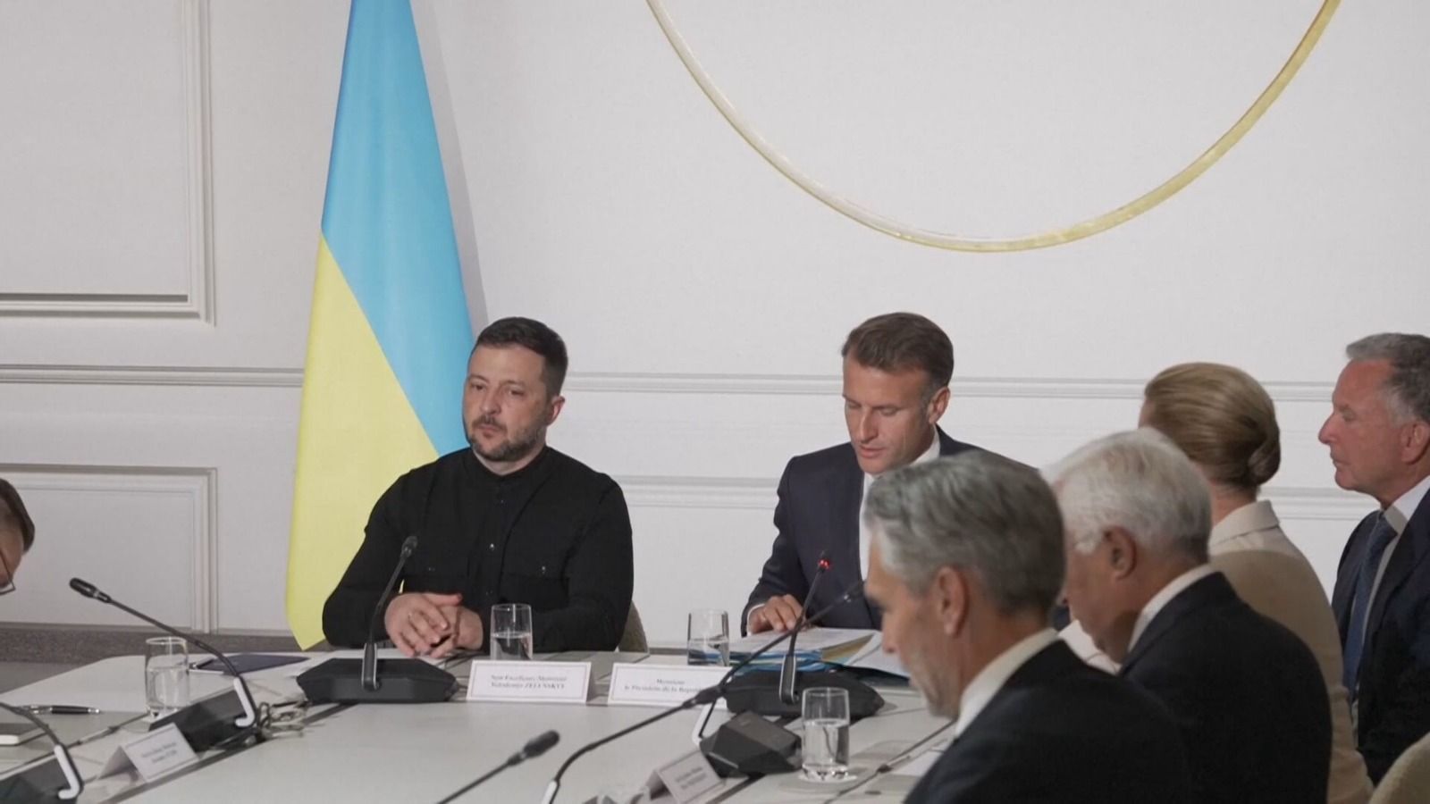 Líderes europeus se reúnem com Zelensky para discutir garantias à Ucrânia