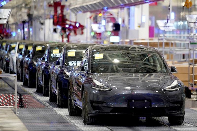 Competição no setor de carros elétricos da China leva empresas à falência Competição no setor de carros elétricos da China leva empresas à falência