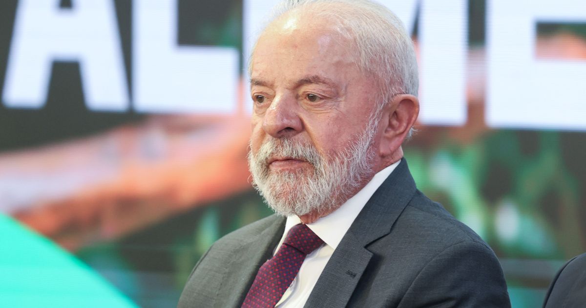 Lula comenta Margem Equatorial e diz que petróleo financiará transição Lula comenta Margem Equatorial e diz que petróleo financiará transição