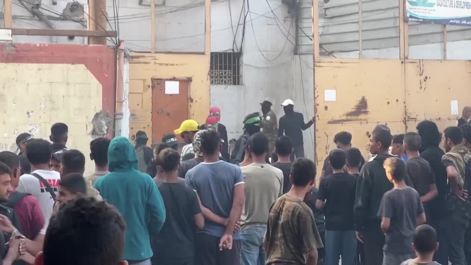 Veja quem são os sete reféns libertados e entregues à Cruz Vermelha