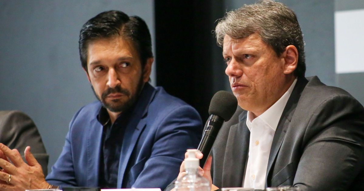 MDB oficializa apoio à reeleição de Tarcísio em 2026 por gratidão a Nunes