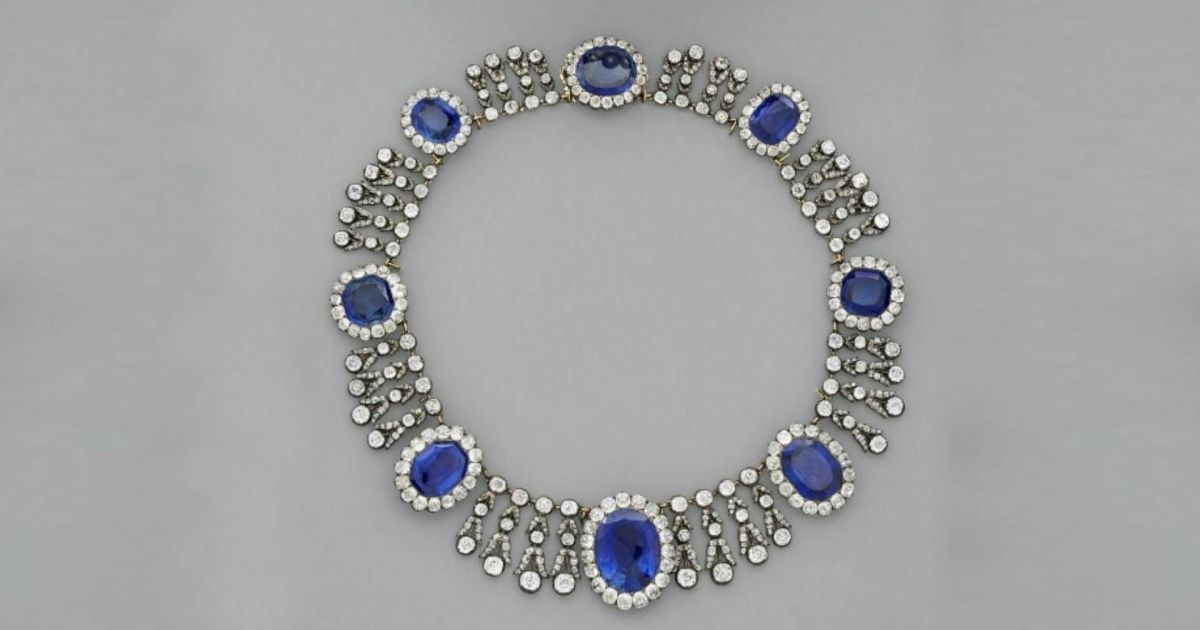 Bisneta de dom Pedro II foi a última a usar joia roubada no Louvre