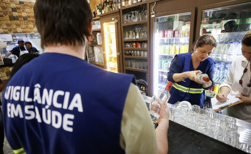 Metanol: quais são os bares e bebidas envolvidos em adulteração? Entenda Metanol: quais são os bares e bebidas envolvidos em adulteração? Entenda