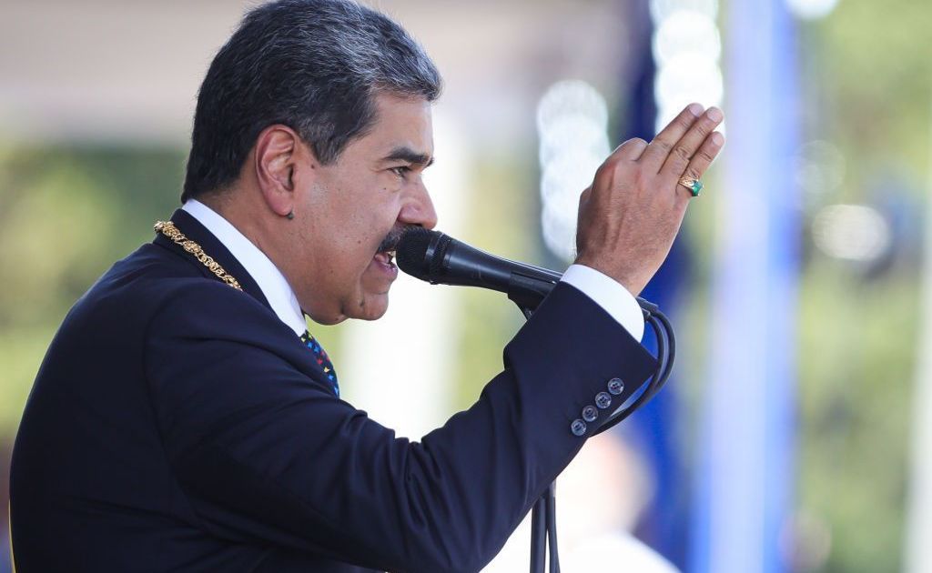 Sob pressão dos EUA, Maduro intensifica repressão na Venezuela