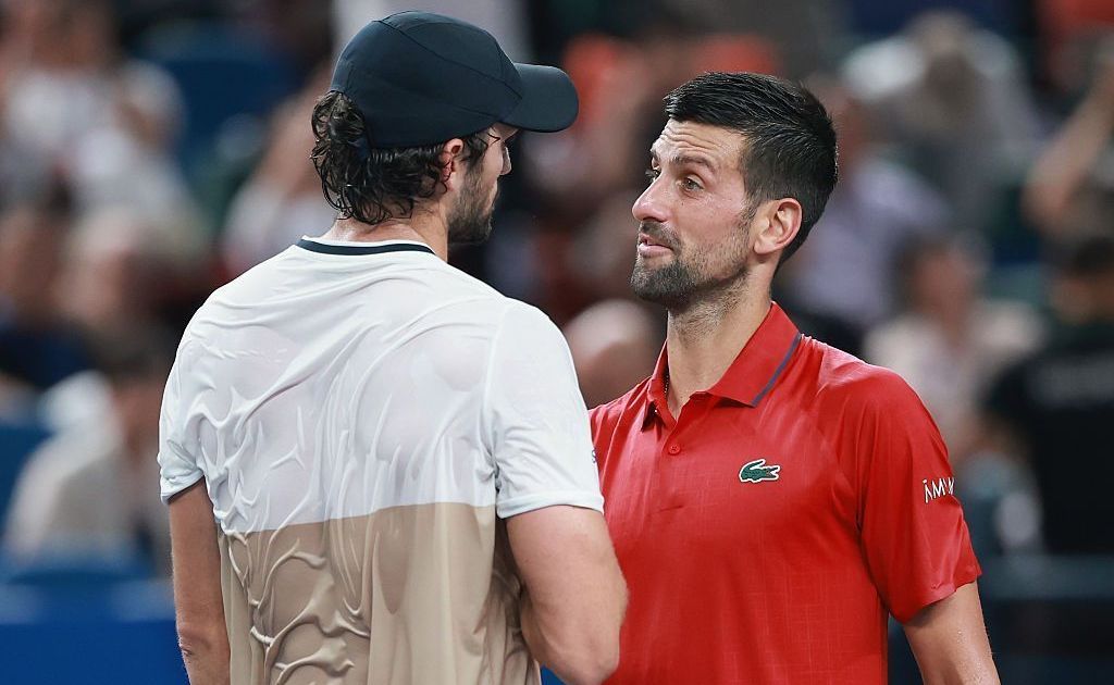 Na China, Djokovic é derrotado por Vacherot e elogia rival: “Você merece” Na China, Djokovic é derrotado por Vacherot e elogia rival: “Você merece”