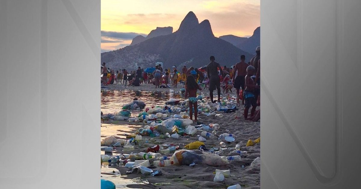 ‘Marmitas’ lideram poluição por microplástico nas praias do Rio de Janeiro ‘Marmitas’ lideram poluição por microplástico nas praias do Rio de Janeiro