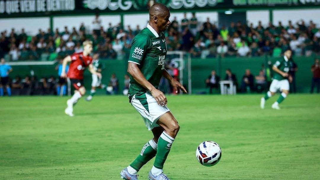 Série B: Goiás empata com Atlético-GO e perde chance de voltar a liderança