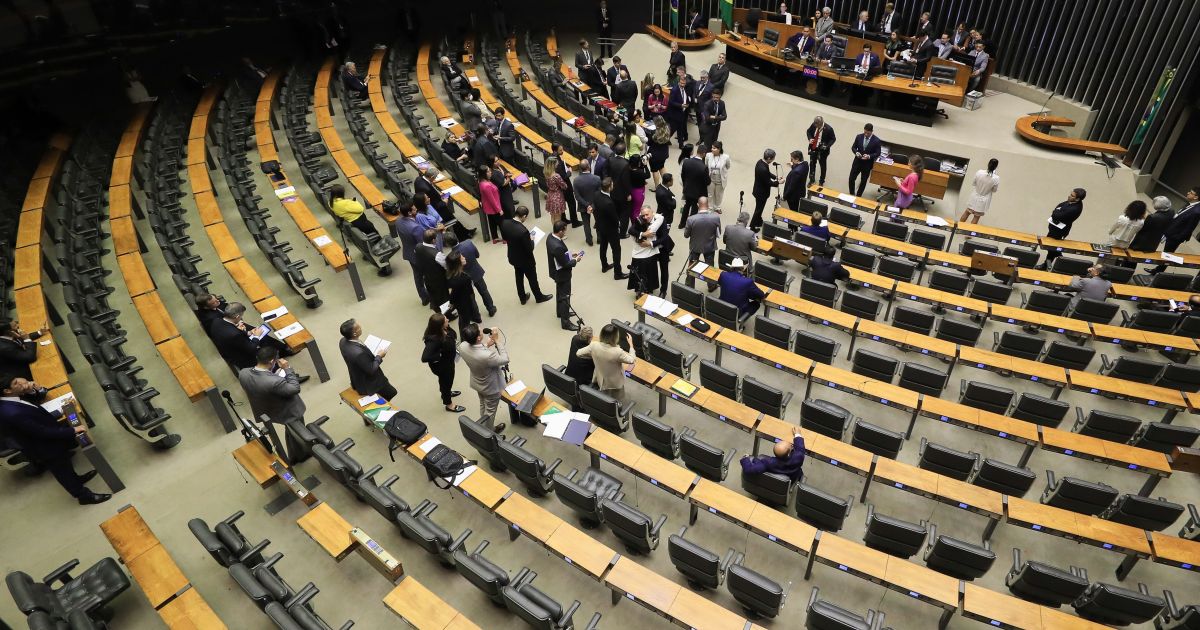 Análise: Governo vê teste de força na isenção do IR