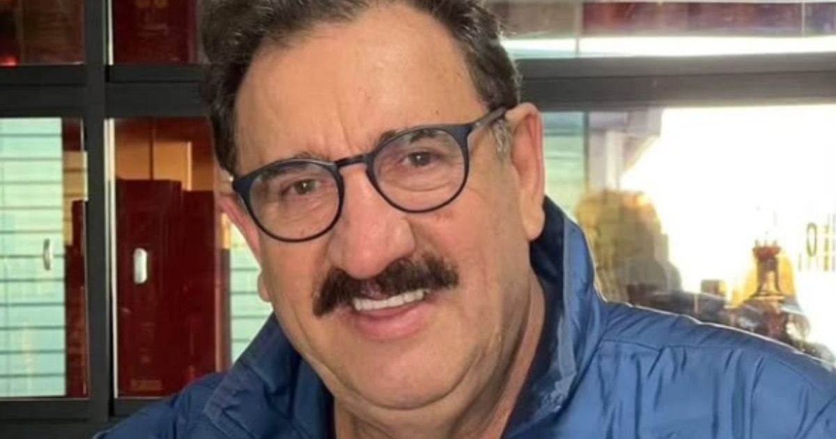 Assessoria confirma que Ratinho obteve cidadania paraguaia para mudança Assessoria confirma que Ratinho obteve cidadania paraguaia para mudança