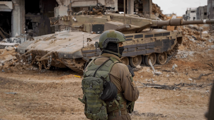 Israel diz que cessar-fogo e ajuda serão retomados após ataques em Gaza