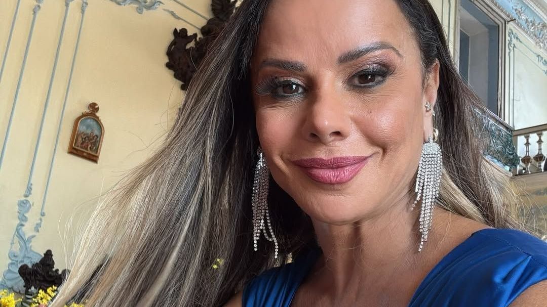 Viviane Araújo rebate críticas sobre aparência: “Envelhecer não me assusta”