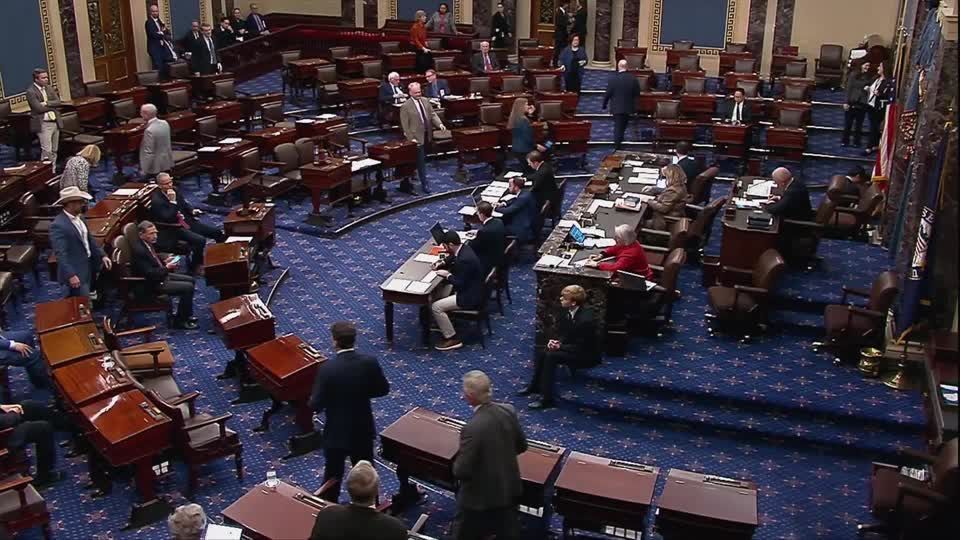 Senado dos EUA avança com projeto para encerrar paralisação do governo Senado dos EUA avança com projeto para encerrar paralisação do governo