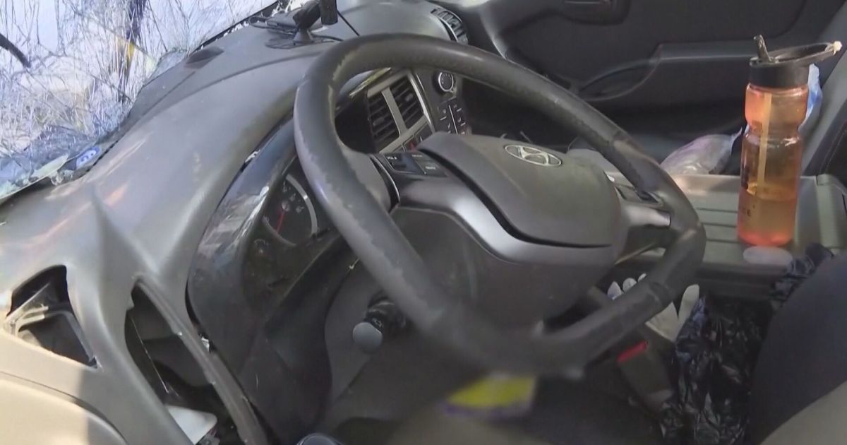 Caminhão invade mercado na Coreia do Sul matando pelo menos 18 pessoas