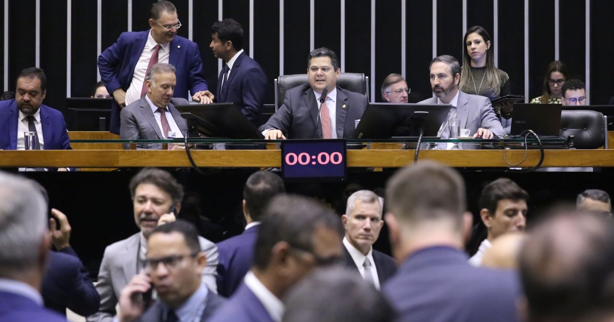 Waack: Governo enfrenta o agro e perde feio no Congresso