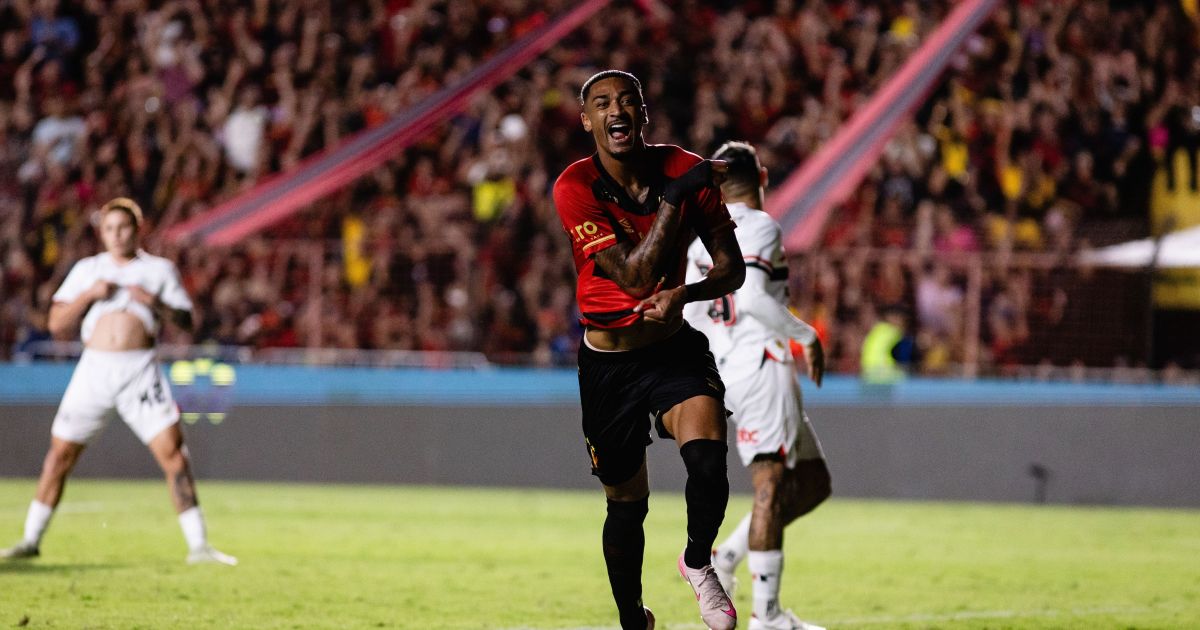 Artilheiro do Sport é dispensado por indisciplina e não joga mais no ano Artilheiro do Sport é dispensado por indisciplina e não joga mais no ano