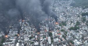 Vídeo: imagens de drones mostram “zona de guerra” durante operação no RJ
