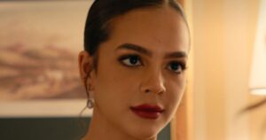 Batom de Mirna Guerra em “Os Donos do Jogo” custa menos de R$ 100; descubra