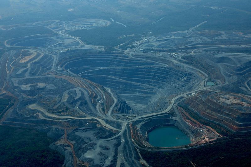 Canadenses miram terras raras no Piauí e governo quer mapeamento no estado Canadenses miram terras raras no Piauí e governo quer mapeamento no estado