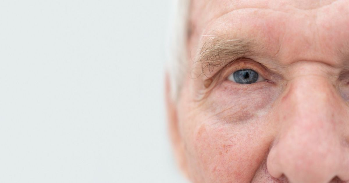 Degeneração macular: tratamento com células-tronco recupera parte da visão