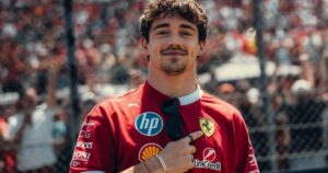 Charles Leclerc defende decisão da Ferrari de desistir de 2025 em abril