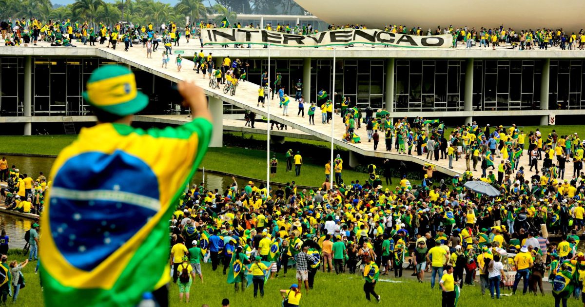 Quaest: 10% dos eleitores que se dizem bolsonaristas são contra dosimetria Quaest: 10% dos eleitores que se dizem bolsonaristas são contra dosimetria