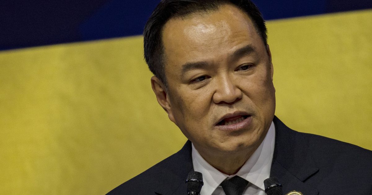 Premiê da Tailândia diz que vai falar com Trump sobre conflito na fronteira Premiê da Tailândia diz que vai falar com Trump sobre conflito na fronteira